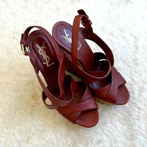 Classic YSL Wedge Size 40